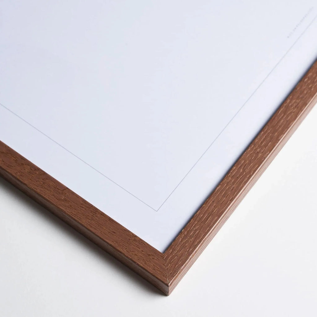Oak Dark wooden picture frame – corner detail