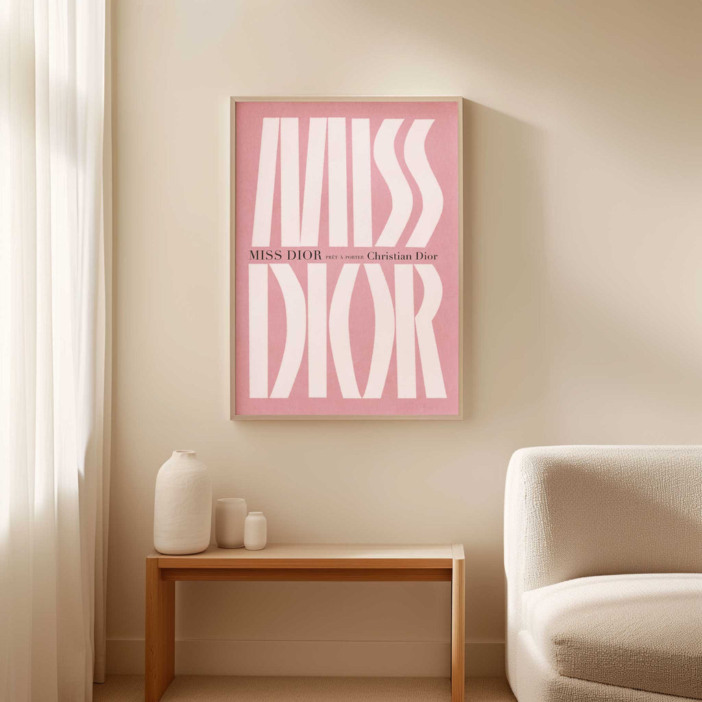 Fashion – Miss Dior 02
